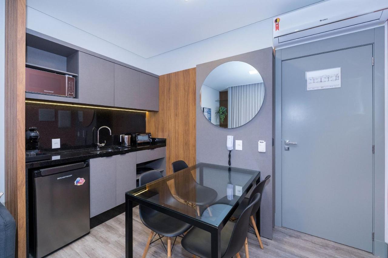 Aion Suites 204 - Compacto E Luxuoso Loft - Rooftop Com Piscina E Academia - A Poucos Passos Da Praia Bombinhas Eksteriør bilde